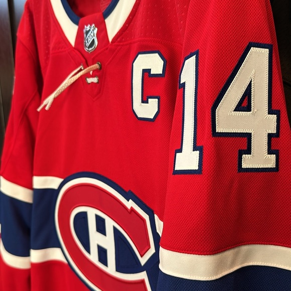 Nick Suzuki Montreal Canadiens adidas Home Primegreen Authentic Jersey - Red - Picture 5 of 7